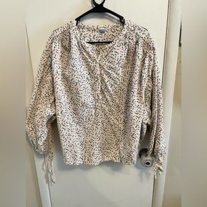 Old navy blouse